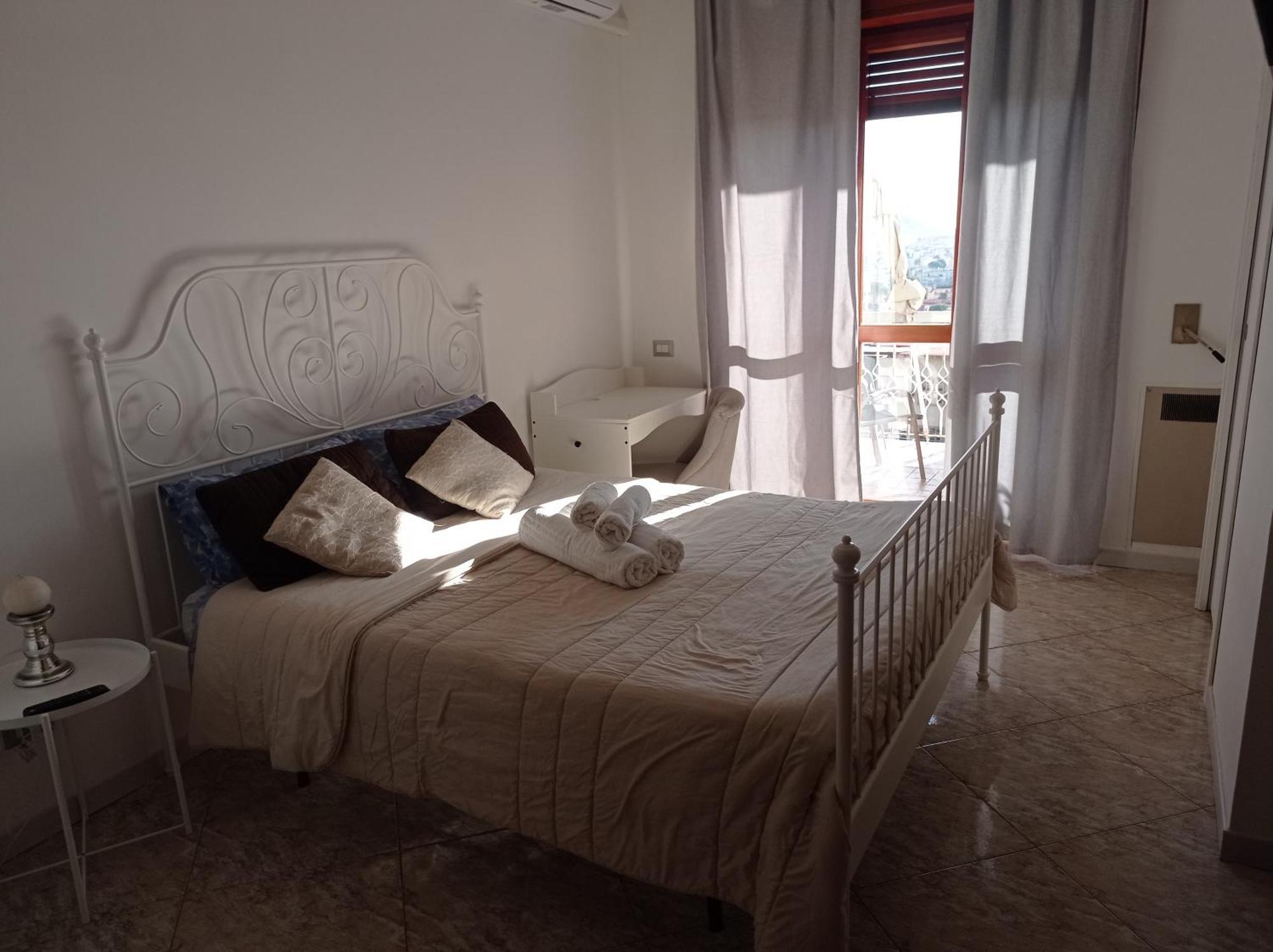 Bed and Breakfast Le Ginestre Salerno Habitación foto